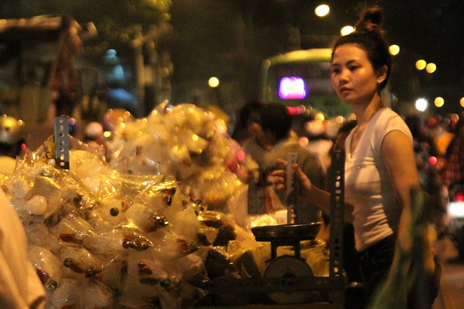 Chợ bánh tráng Tây Ninh giữa lòng Sài Gòn