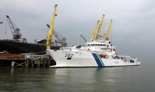 Tàu lực lượng bảo vệ bờ biển Ấn Độ thăm Đà Nẵng