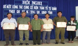 Tổ tự quản xã Suối Đá giữ gìn an ninh trật tự địa phương