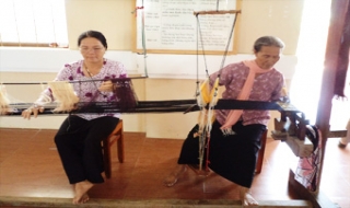 Thăm làng dệt thổ cẩm Mỹ Nghiệp, Ninh Thuận