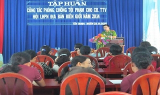 Tập huấn phòng chống tội phạm cho cán bộ Hội LHPN