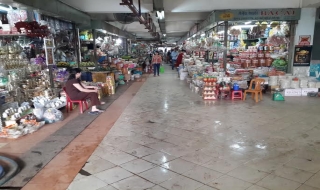 Giá thuê mặt bằng cao, tiểu thương TTTM Long Hoa phản ánh