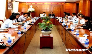 Vun đắp tình cảm anh em kết nghĩa giữa TP. HCM và Vientiane