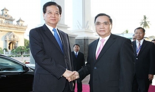 Việt Nam-Lào nhất trí sớm ký hiệp định thương mại mới