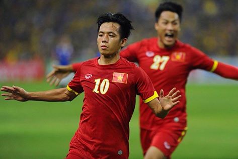 Malaysia 1-2 Việt Nam, tỷ số kết quả Malaysia 1-2 Việt Nam, kết quả trận đấu Malaysia 1-2 Việt Nam, kết quả bán kết aff cup 2014, kết quả Malaysia 1-2 Việt Nam, CĐV Việt Nam bị hành hung