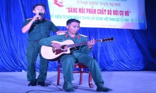 Châu Thành: Giao lưu văn nghệ với cán bộ, chiến sĩ Trung đoàn 5