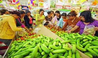 Thủ tướng chỉ thị bình ổn giá cả thị trường Tết Ất Mùi