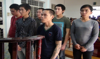 Trảng Bàng: Xét xử băng nhóm côn đồ, cưỡng đoạt tài sản