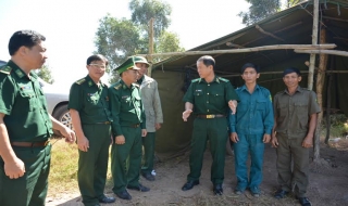 Phó Tư lệnh BĐBP Việt Nam kiểm tra công tác triển khai phòng chống buôn lậu tại Tây Ninh