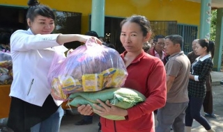Quà tết cho người nghèo huyện Châu Thành