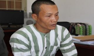 Gã dượng mất nhân tính