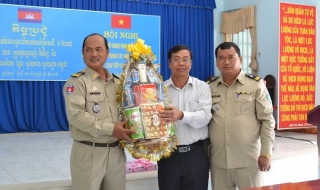 Châu Thành: Họp giao ban đối ngoại định kỳ với các huyện biên giới Campuchia