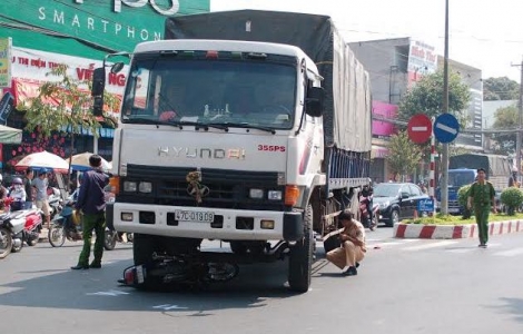 Tai nạn giao thông nghiêm trọng, một phụ nữ tử vong