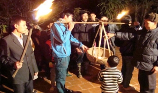 Lễ gọi gạo - nét đẹp đón giao thừa ở làng cổ Phúc Lễ