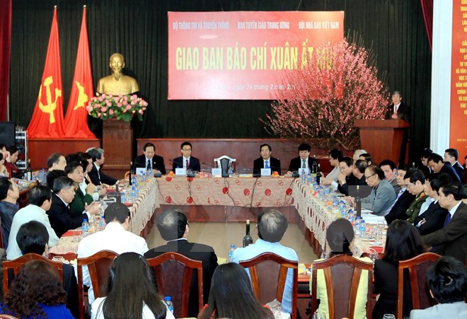 ttxvn-20150224-giaobanbc.jpg