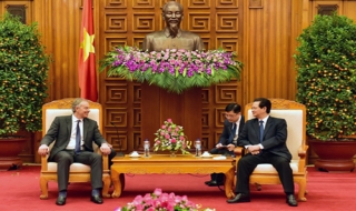 Thủ tướng Nguyễn Tấn Dũng tiếp nguyên Thủ tướng Anh Tony Blair