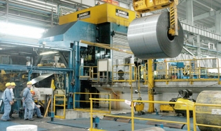 Giá điện tăng đột ngột, doanh nghiệp lo