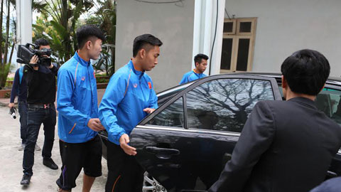 Tiền đạo Tuấn Tài cùng 4 
