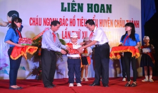 Châu Thành: Tuyên dương 189 gương cháu ngoan Bác Hồ