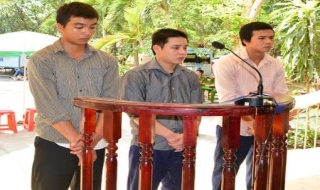TAND huyện Tân Châu: Xét xử lưu động vụ án “xúc phạm Quốc kỳ”