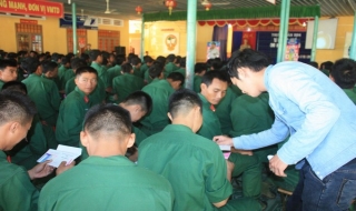 Trường Cao đẳng Nghề số 7: Tư vấn học nghề cho tân binh