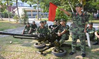 Bộ CHQS Tây Ninh: Huấn luyện súng máy phòng không cho sĩ quan và quân nhân chuyên nghiệp