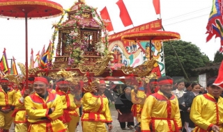 Nam Định: Khai hội Phủ Dầy năm 2015