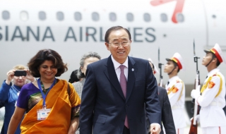 Tổng thư ký LHQ Ban Ki-Moon đã đến Việt Nam