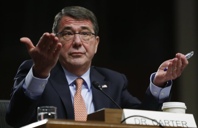 Bộ trưởng quốc phòng Ashton Carter - Ảnh: Reuters