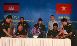 Bến Cầu: Hội đàm, ký kết quy chế kết nghĩa với Chi khu quân sự các huyện, thành phố giáp biên giới