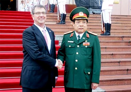 Hai bộ trưởng