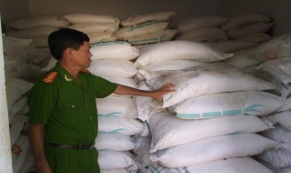 Bắt giữ hơn 48 tấn đường cát nhập lậu