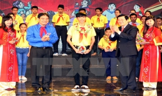 Lễ Tuyên dương Cháu ngoan Bác Hồ toàn quốc lần thứ 8 năm 2015