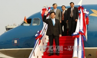Đẩy mạnh hợp tác với các nước trong khu vực