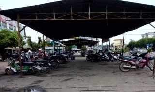 Lại thu tiền quá giá quy định