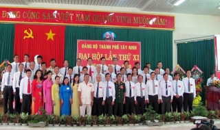 Bế mạc Đại hội đại biểu Đảng bộ thành phố Tây Ninh lần thứ XI, nhiệm kỳ 2015-2020