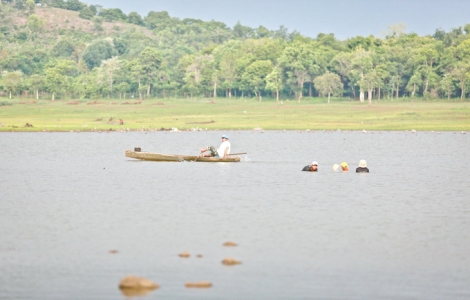 Lãng du bên lòng hồ Ea Kao