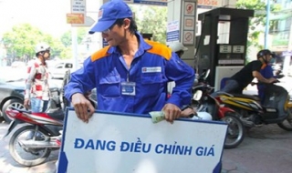 Giá xăng giảm xuống còn 20.380 đồng/lít từ 13h00 hôm nay