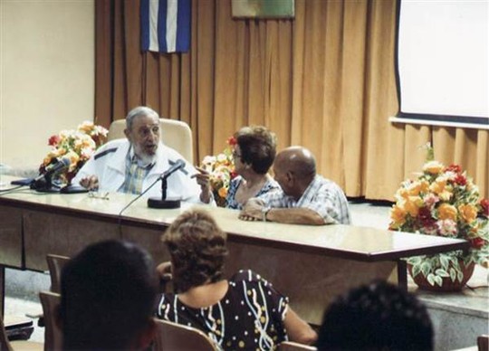 150704-fidel-castro-cuba-1027a-001c2b0cae9871fb5147cd37c27af976-nbcnews-ux-600-480-1436063173210.jpg