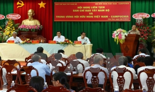 Tuyên truyền chống xuyên tạc chia rẽ nhân dân Việt Nam-Campuchia