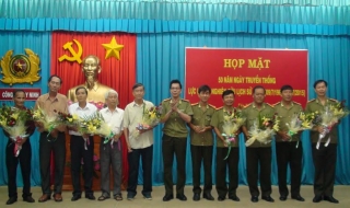 Họp mặt 50 năm ngày truyền thống Lực lượng nghiên cứu lịch sử CAND