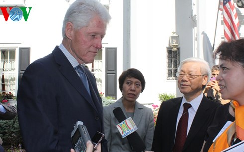 bill clinton he lo "dieu kho khan nhat'' binh thuong hoa quan he vn-my hinh 0