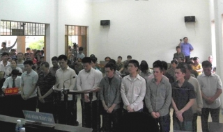 Cấu kết “xã hội đen” bảo kê sòng bạc, nguyên trưởng công an xã lãnh án tù