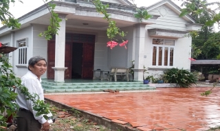 Cán bộ xã sai phạm, dân lãnh đủ