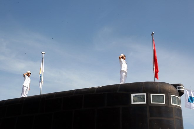 Tau-ngam-2-1.jpg