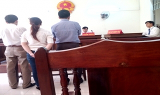 Doanh nghiệp phải bồi thường vì cho người lao động nghỉ việc trái luật