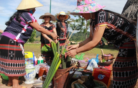 Ngày hội ẩm thực Cơ Tu ở Tây Giang (Quảng Nam)