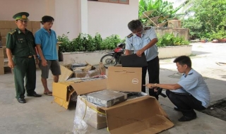 Bắt giữ lô hàng thực phẩm chức năng và hàng điện tử trị giá hơn 1,5 tỷ đồng