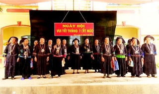 Tưng bừng Tết tháng Bảy của người Nùng Mường Khương
