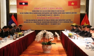 Việt-Lào sớm ký Bản ghi nhớ về hợp tác giao thông 2016-2025